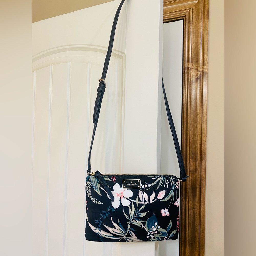 NWT Kate Spade Floral Purse Madeline Wilson Road Botanical Crossbody WKRU5752